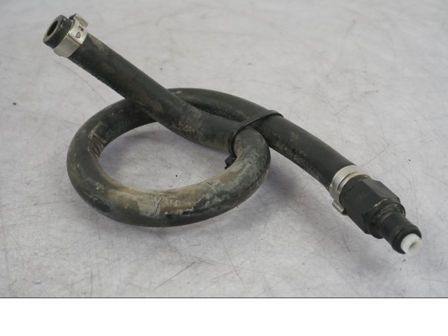 Framsidan på Bensinledning från en KTM 1290 Super Adventure R -2018 motorcykel.