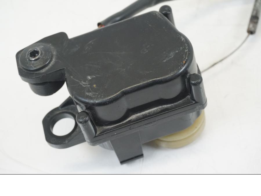 Snett uppifrån på Avgasspjällmotor från en Ducati Hyperstrada -2013 motorcykel.