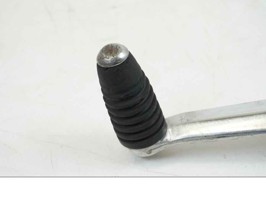 Vänster sida på Växelpedal från en Yamaha YZF R6 -1999 motorcykel.