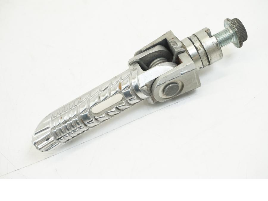 Framsidan på Fotpinne från en Suzuki GSX-R 1000 -2005 motorcykel.