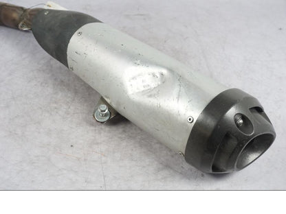 Höger sida på Avgassystem från en Yamaha YZF-R 125 -2008 motorcykel.