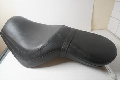 Baksidan på Sadel från en Triumph Rocket III -2011 motorcykel.