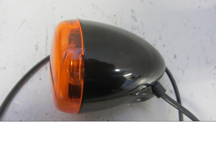 Vänster sida på Blinkers från en H-D FLSS Softail Slim -2016 motorcykel.