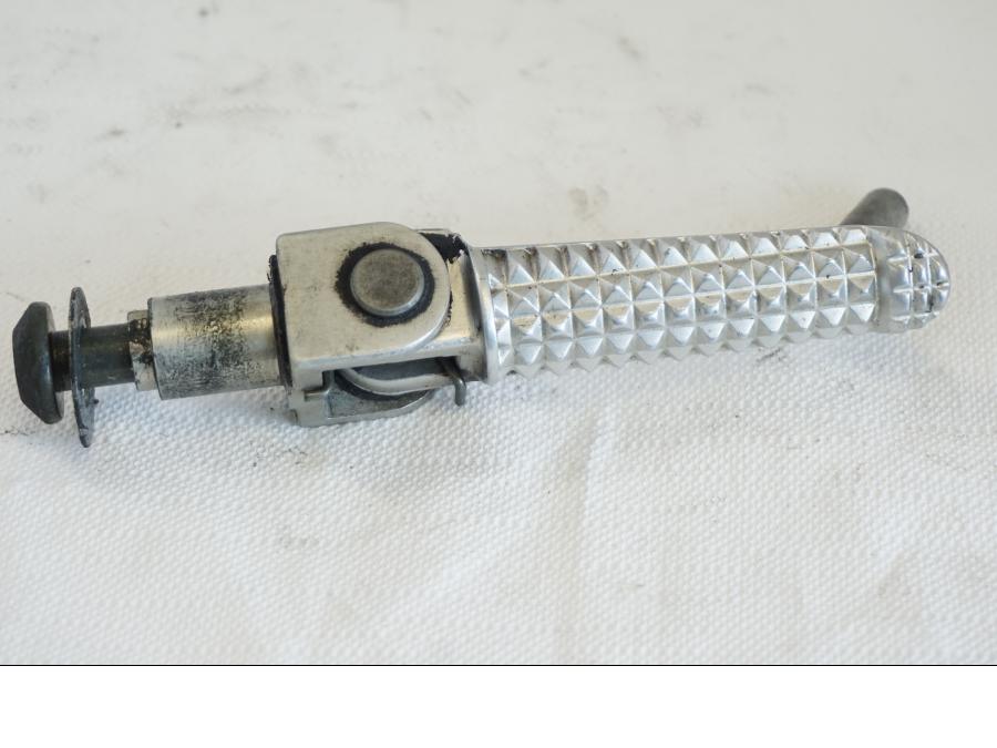 Framsidan på Fotpinne från en Yamaha YZF R6 -2006 motorcykel.