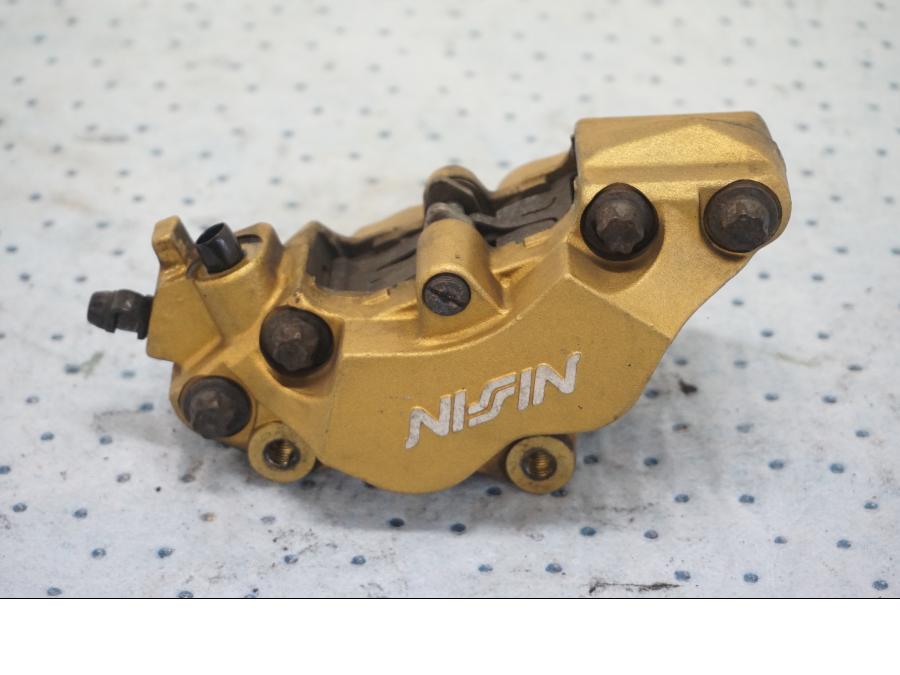 Framsidan på Bromsok från en Honda VTR 1000 F -1997 motorcykel.