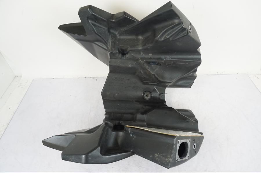 Extrabild3 på Bensintank från en KTM 690 SM R -2009 motorcykel.