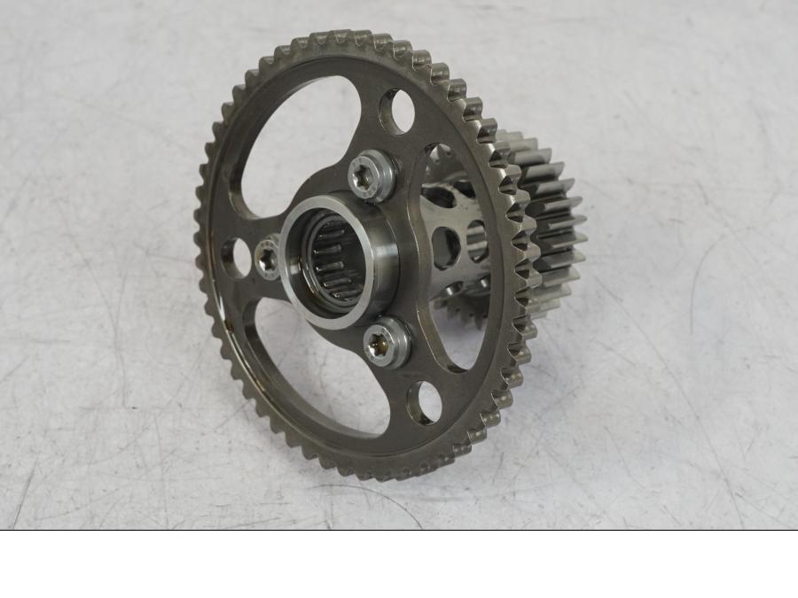 Framsidan på Kamkedjedrev från en BMW R 1250 GS -2023 motorcykel.