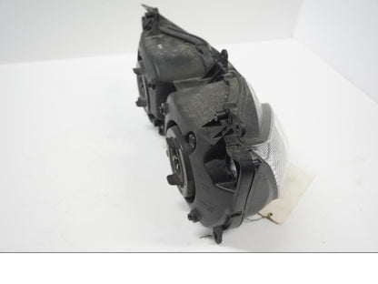 Vänster sida på Strålkastare från en Yamaha FZ1-SA -2007 motorcykel.