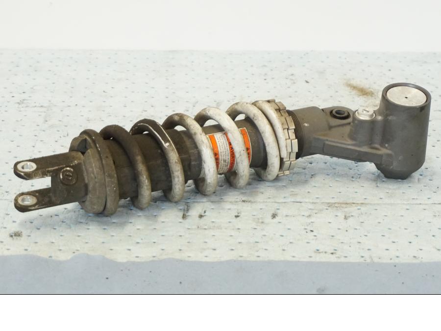 Snett uppifrån på Stötdämpare från en Suzuki GSX 1300 BK -2008 motorcykel.