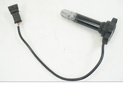 Framsidan på Tändspole från en Ducati Hyperstrada -2013 motorcykel.