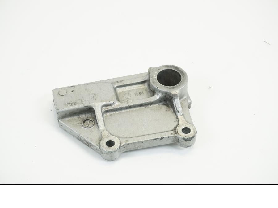 Framsidan på Bromsoksfäste från en Kawasaki ZX-12R -2000 motorcykel.