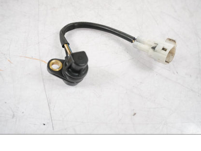 Framsidan på Kamaxelgivare från en Ducati Multistrada 1260 -2020 motorcykel.