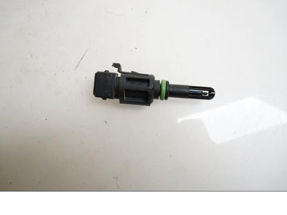 Baksidan på Luftburksensor från en BMW K 1200 S -2007 motorcykel.