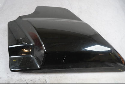 Framsidan på Sidopanel från en H-D Touring Street Glide FLHX -2009 motorcykel.