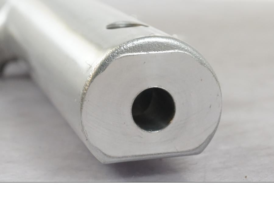 Vänster sida på Gaffelben från en Honda VT 750 C4 Shadow -2004 motorcykel.