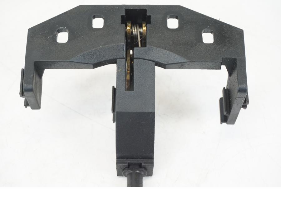 Snett uppifrån på Sadellåsmekanism från en BMW K 1200 LT -2004 motorcykel.