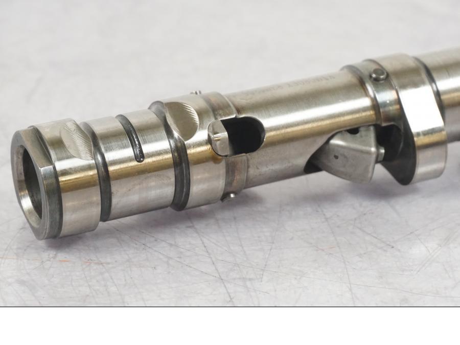 Extrabild2 på Kamaxel från en BMW F 750 GS -2020 motorcykel.