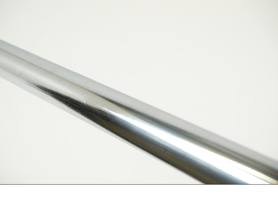 Vänster sida på Fäste från en Yamaha XV 750 -1998 motorcykel.