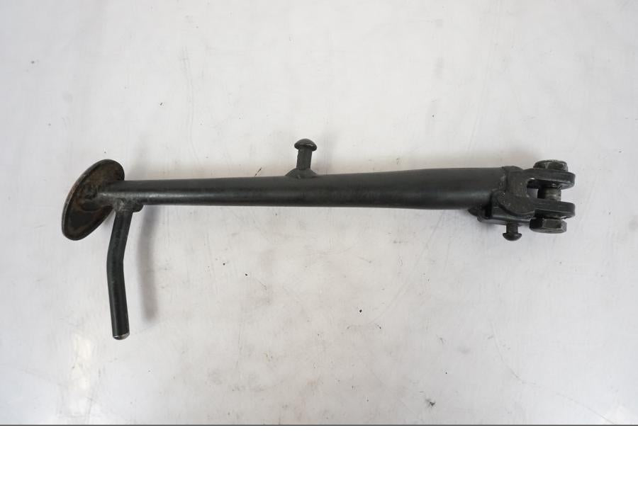 Höger sida på Sidostöd från en Kawasaki ER-6N -2012 motorcykel.