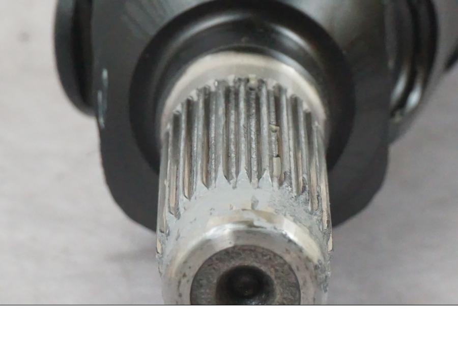 Extrabild3 på Kardanaxel från en BMW K 1600 GTL -2015 motorcykel.