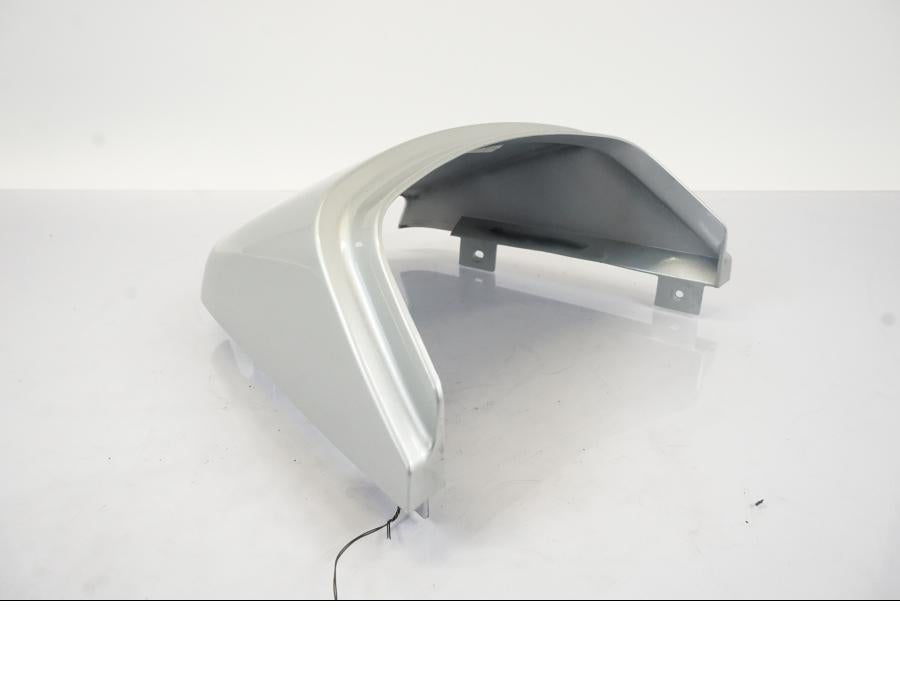 Snett uppifrån på Bakvinge från en BMW R 1150 RS -2003 motorcykel.