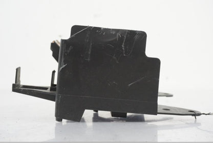 Baksidan på Batterihållare från en Yamaha YZF 1000 R1 -2007 motorcykel.