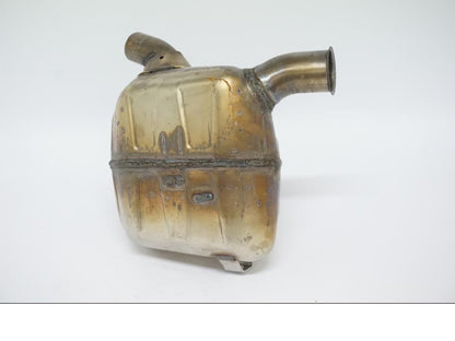 Snett uppifrån på Mellanburk från en Ducati Desert X -2022 motorcykel.