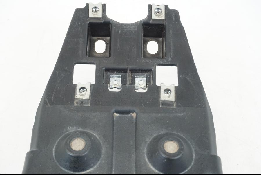 Snett uppifrån på Undertail från en Yamaha WR 125 -2011 motorcykel.