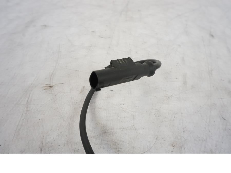 Baksidan på ABS givare från en KTM 690 Duke -2014 motorcykel.