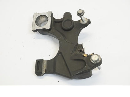 Vänster sida på Bromsoksfäste från en Suzuki GSX 1300 R -2008 motorcykel.