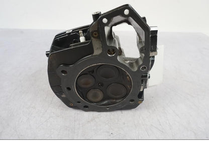 Vänster sida på Topplock från en BMW R 1200 GS -2010 motorcykel.