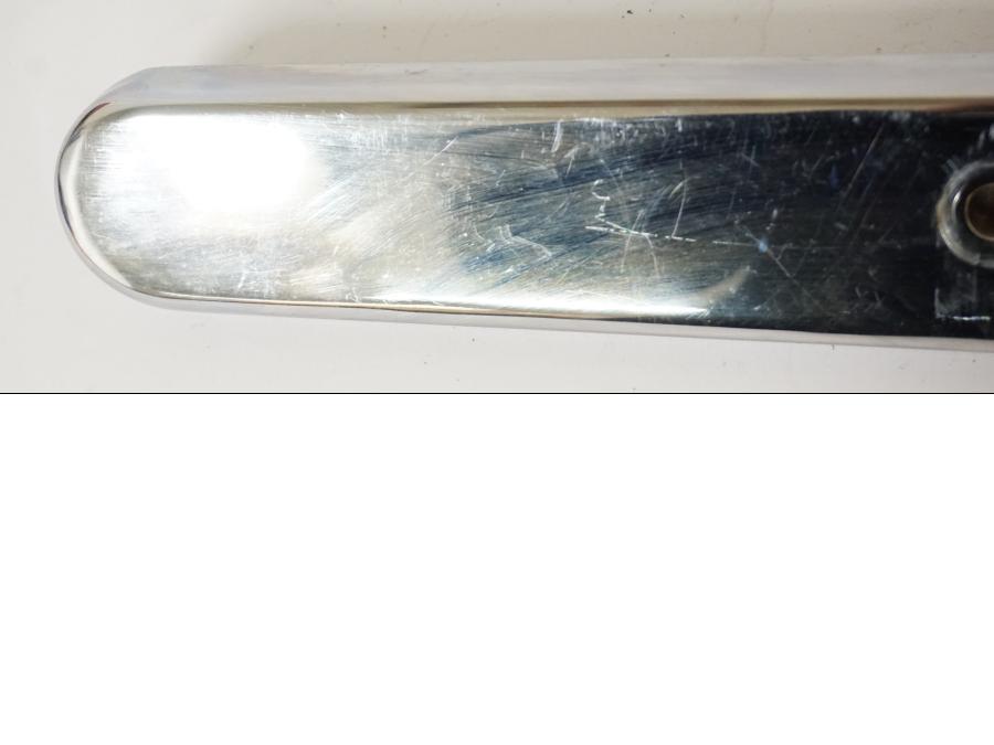 Höger sida på Bakskärmstag från en Kawasaki VN 1500 -1994 motorcykel.