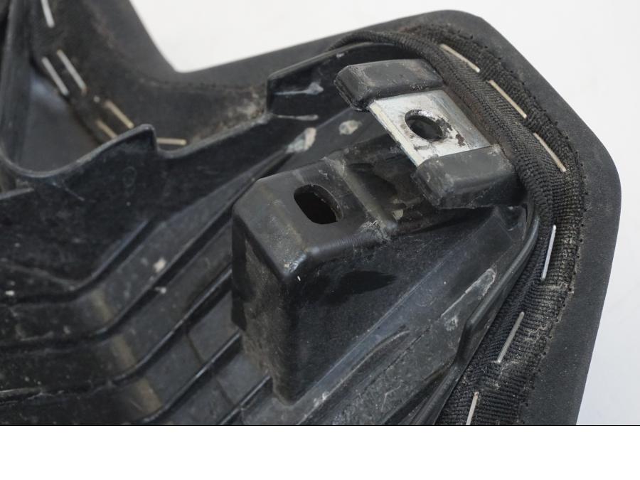 Extrabild4 på Sadel från en Ducati Streetfighter V4 -2020 motorcykel.