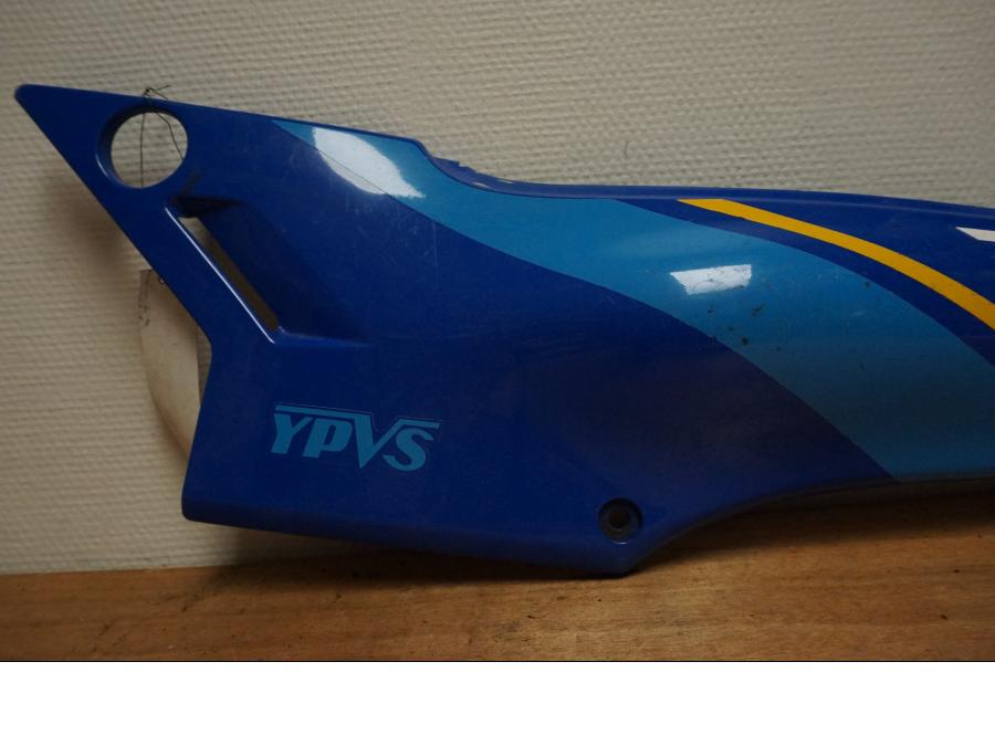 Baksidan på Bakvinge från en Yamaha TZR 125 -1989 motorcykel.