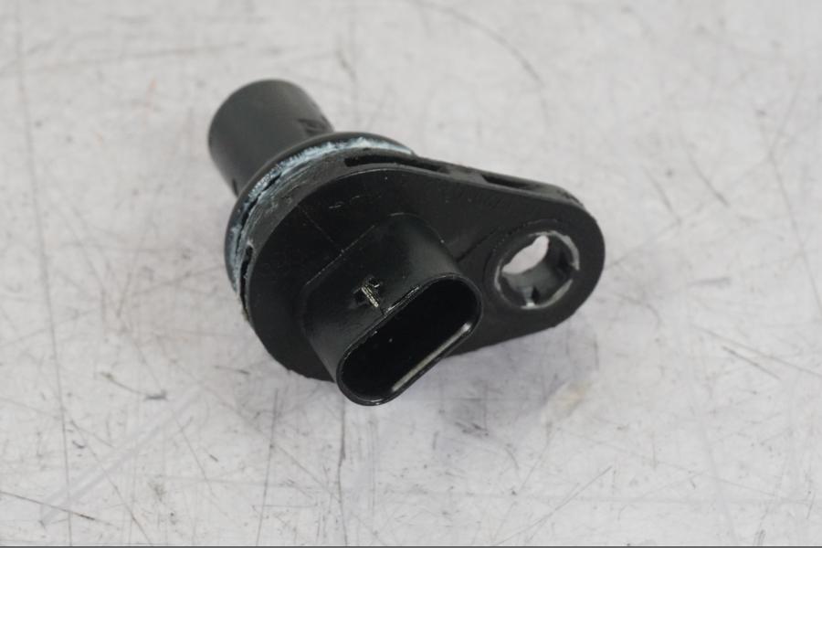 Baksidan på Kamaxelsensor från en BMW R 1250 GS -2023 motorcykel.