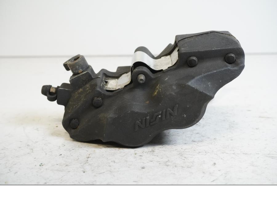 Baksidan på Bromsok från en Honda CBR 900 RR -1997 motorcykel.