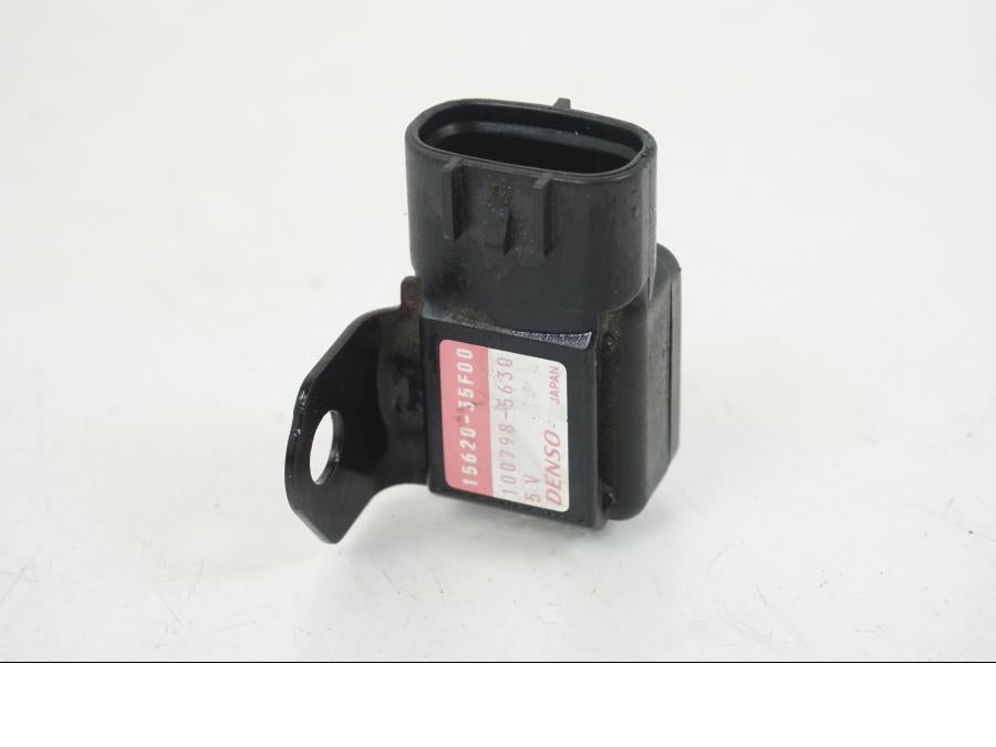 Baksidan på Mapsensor från en Suzuki GSX-R 750 -2001 motorcykel.