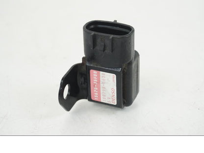 Baksidan på Mapsensor från en Suzuki GSX-R 750 -2001 motorcykel.