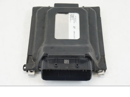 Höger sida på CDI / ECU från en Ducati Streetfighter V4 -2020 motorcykel.