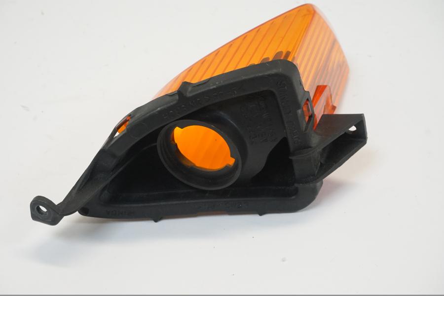 Höger sida på Blinkersglas från en Honda VFR 800 -2005 motorcykel.