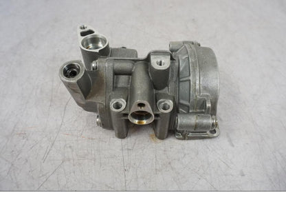 Höger sida på Oljepump från en BMW F 750 GS -2020 motorcykel.