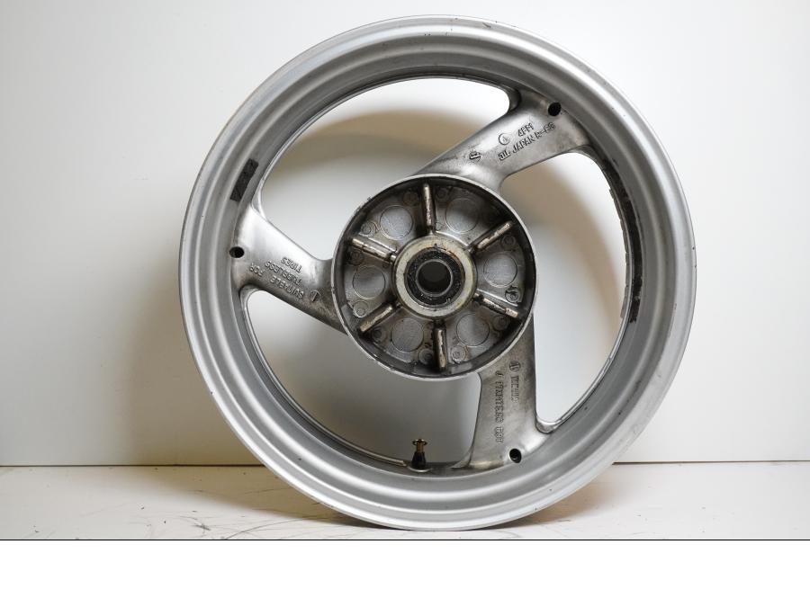 Extrabild1 på Fälg från en Yamaha YZF 1000 R -1999 motorcykel.