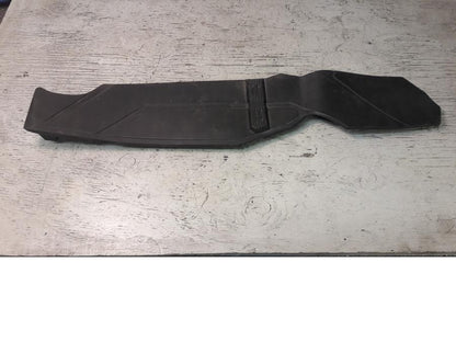 Framsidan på Fotplatta från en Honda ADV 750 -2017 motorcykel.