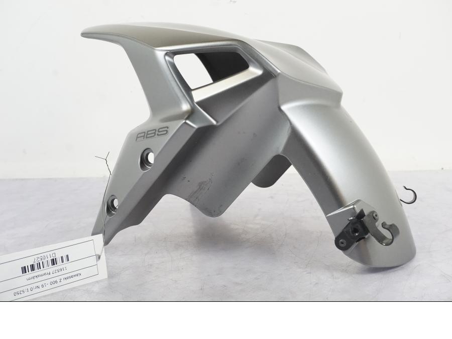 Extrabild3 på Framskärm från en Kawasaki Z 900 -2019 motorcykel.