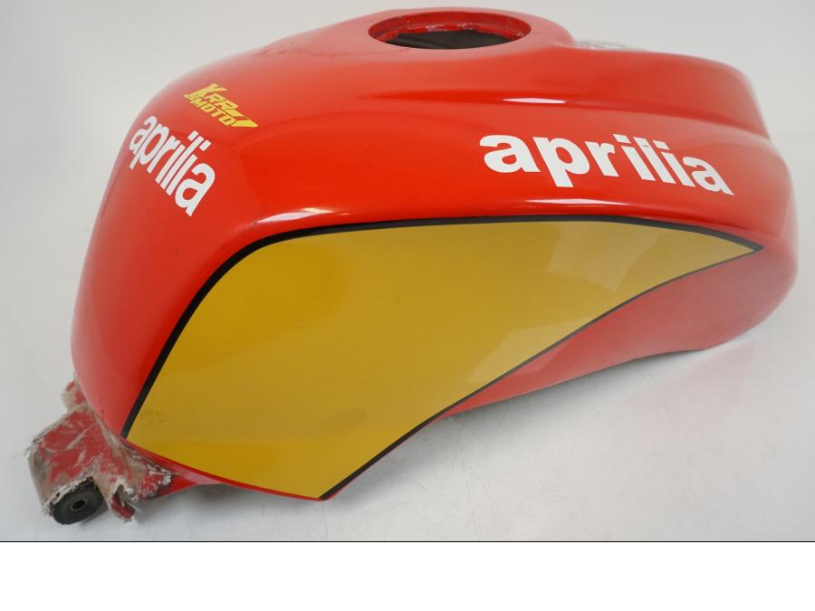 Extrabild1 på Bensintankskåpa från en Aprilia RS 125 -2008 motorcykel.