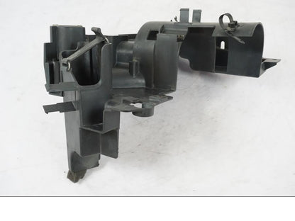 Vänster sida på Plast från en Yamaha XVS 1100 -2000 motorcykel.