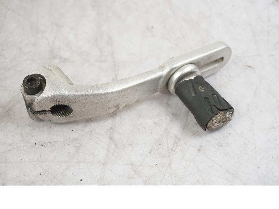 Framsidan på Växelpedal från en Buell 1125 R -2008 motorcykel.