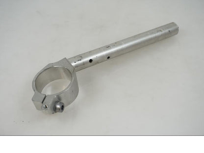 Framsidan på Styre från en Yamaha YZF R6 -2011 motorcykel.