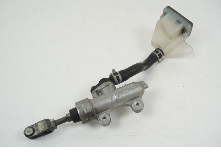 Framsidan på Bromshuvudcylinder från en Suzuki GSX-R 1000 -2003 motorcykel.