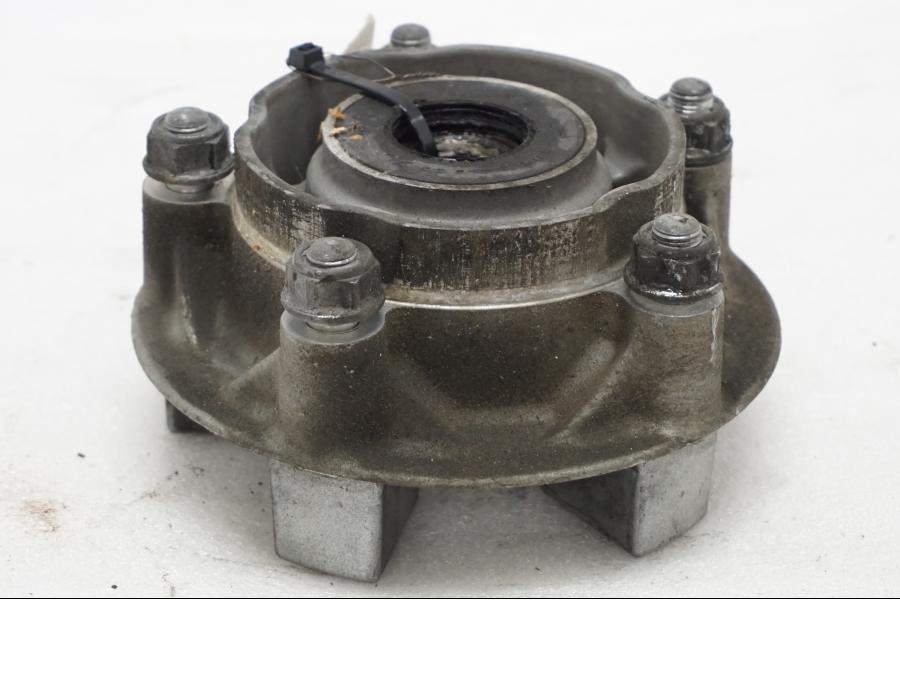 Framsidan på Drevfäste från en Honda XL 1000 V -2008 motorcykel.